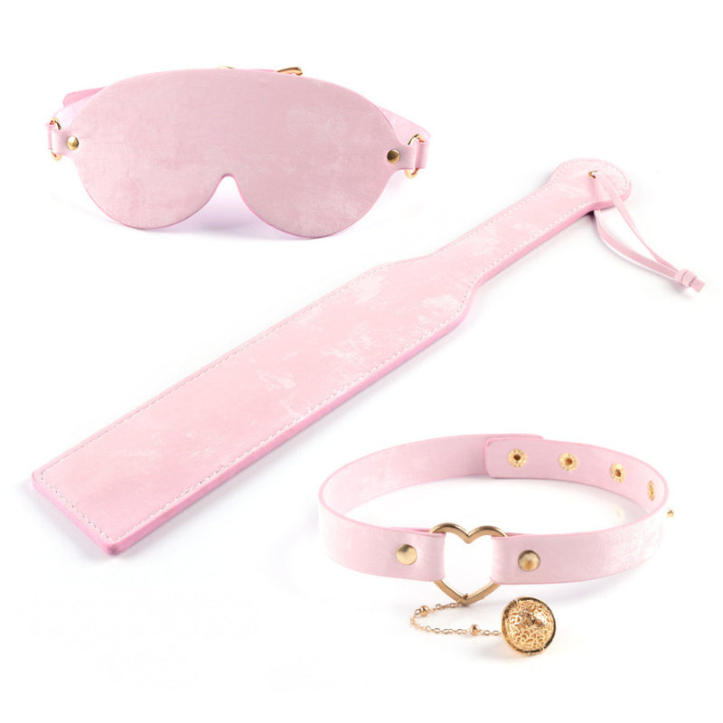 Pink 3-Piece Bondage Set – Blindfold, Paddle & Heart Choker