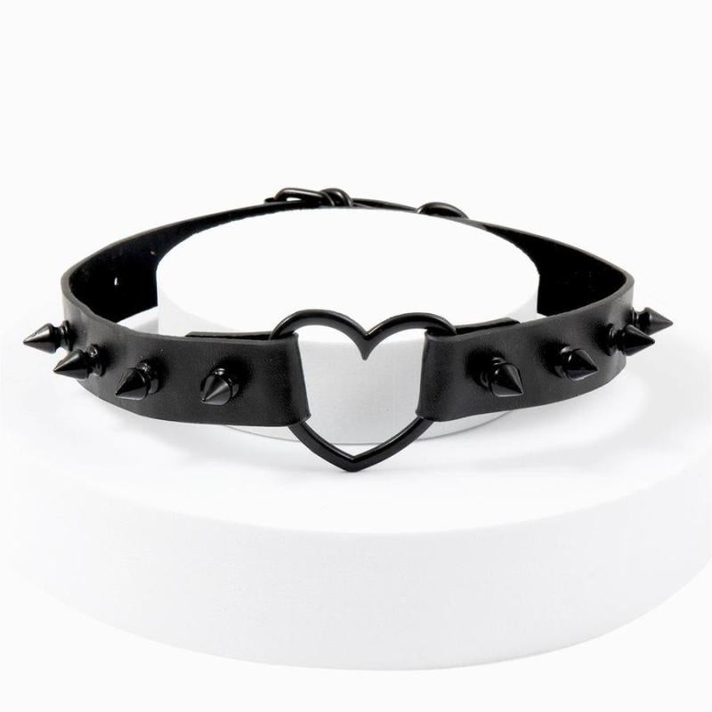 Black Spiked Heart Choker with Leash – BDSM Collar Set